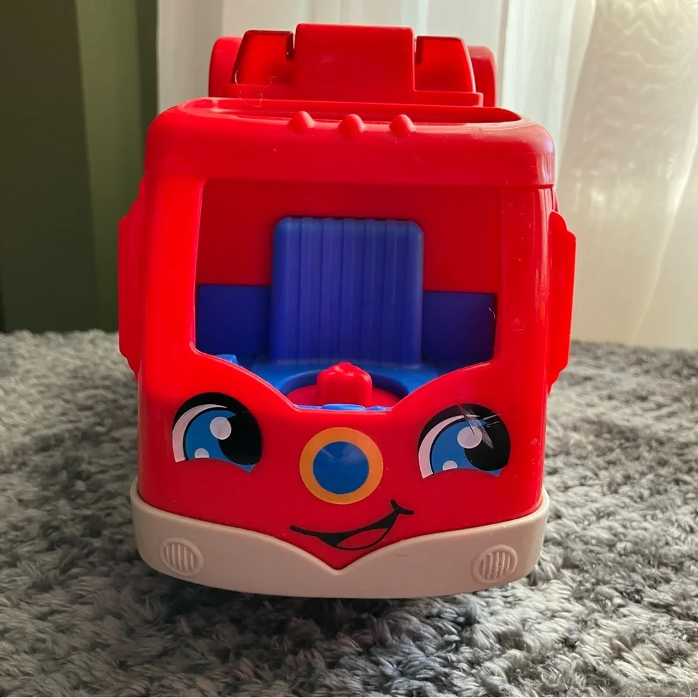 Fisher-Price Little People Helping‎ Others Fire Truck COMPLETE *WORKS*